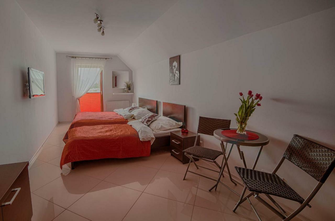 4 Strony Swiata Apartman Jarosławiec Kültér fotó